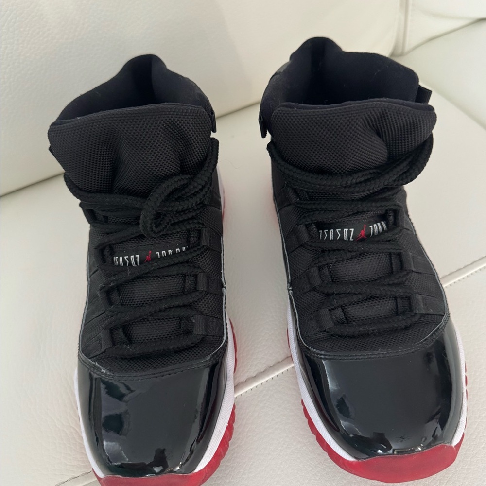 Nike Jordan Retro 11 - 2019 -New - No box Size 6.5 Y